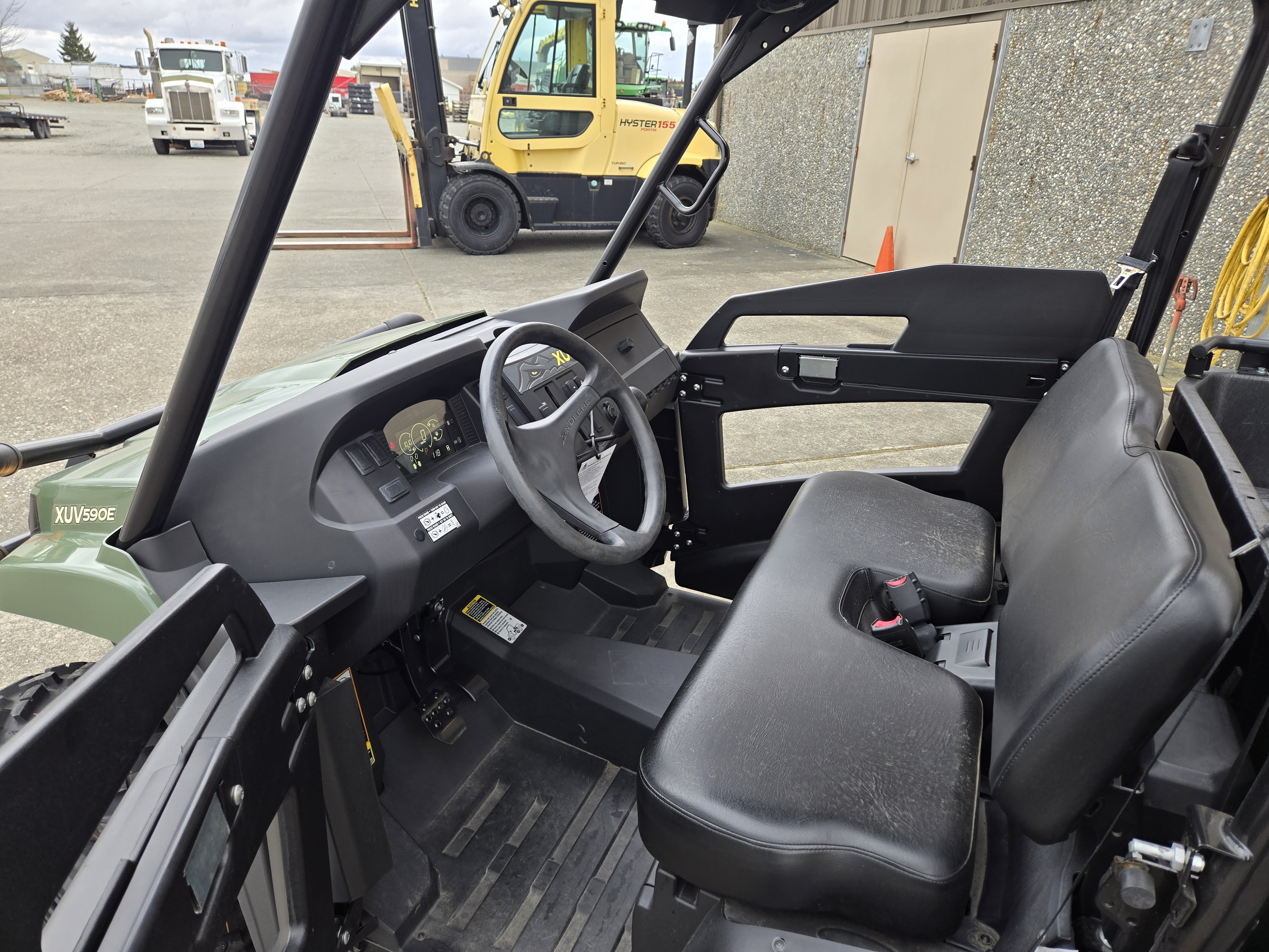 2023 John Deere 590E