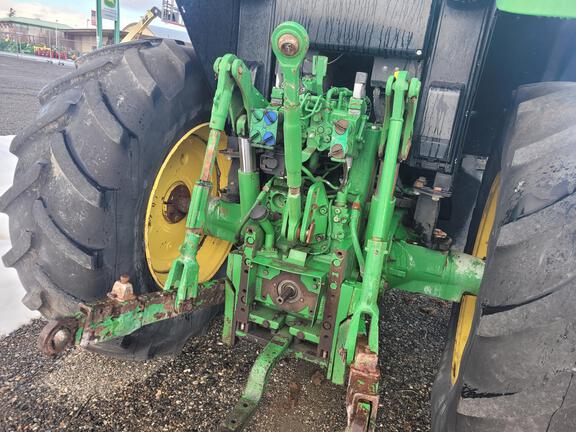 2017 John Deere 6110M
