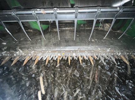 2011 John Deere 630R