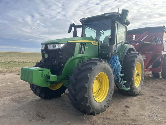 2025 John Deere 7R270