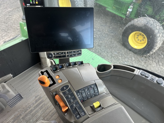 2025 John Deere 9RX640