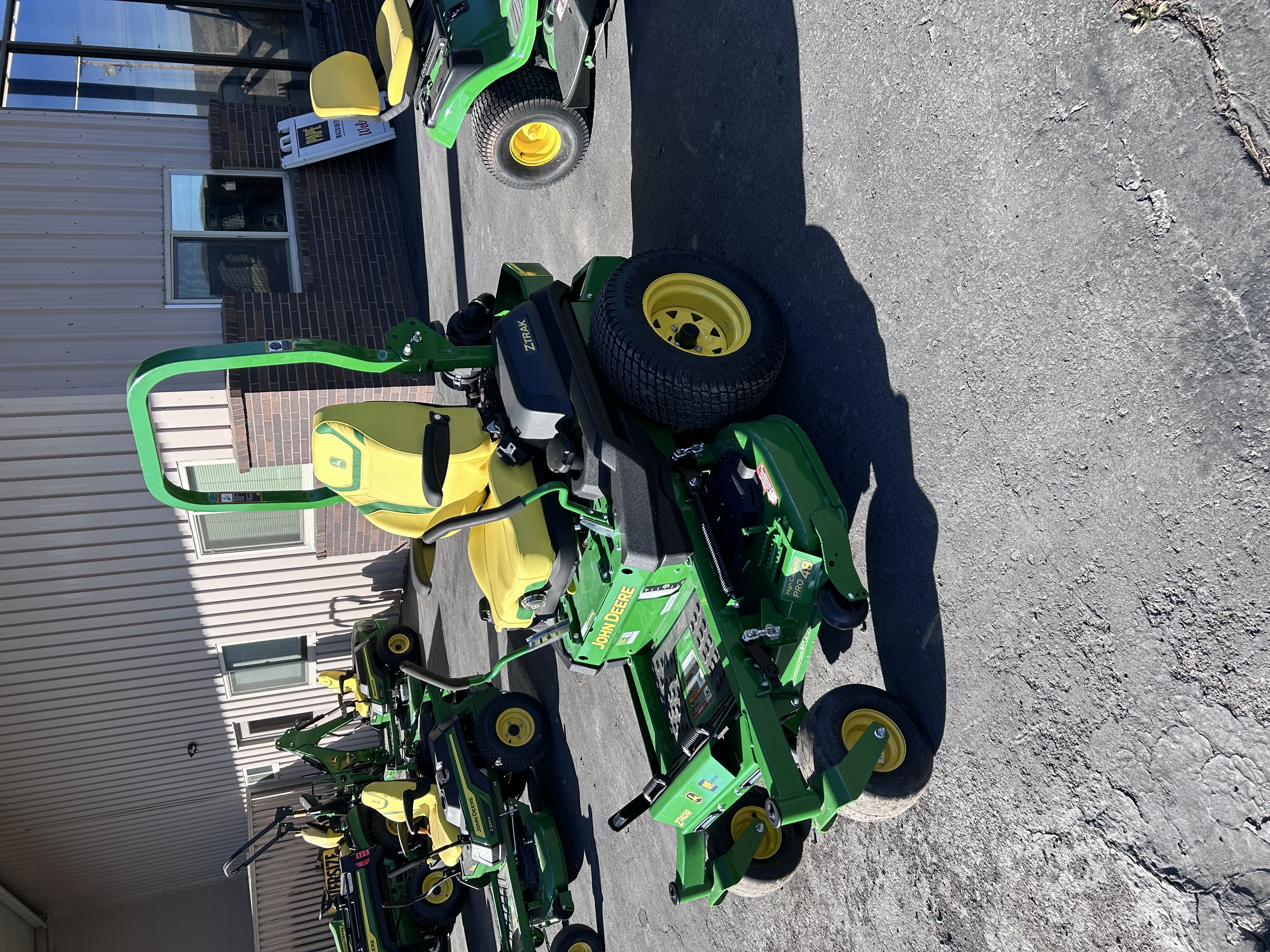 2024 John Deere Z740R