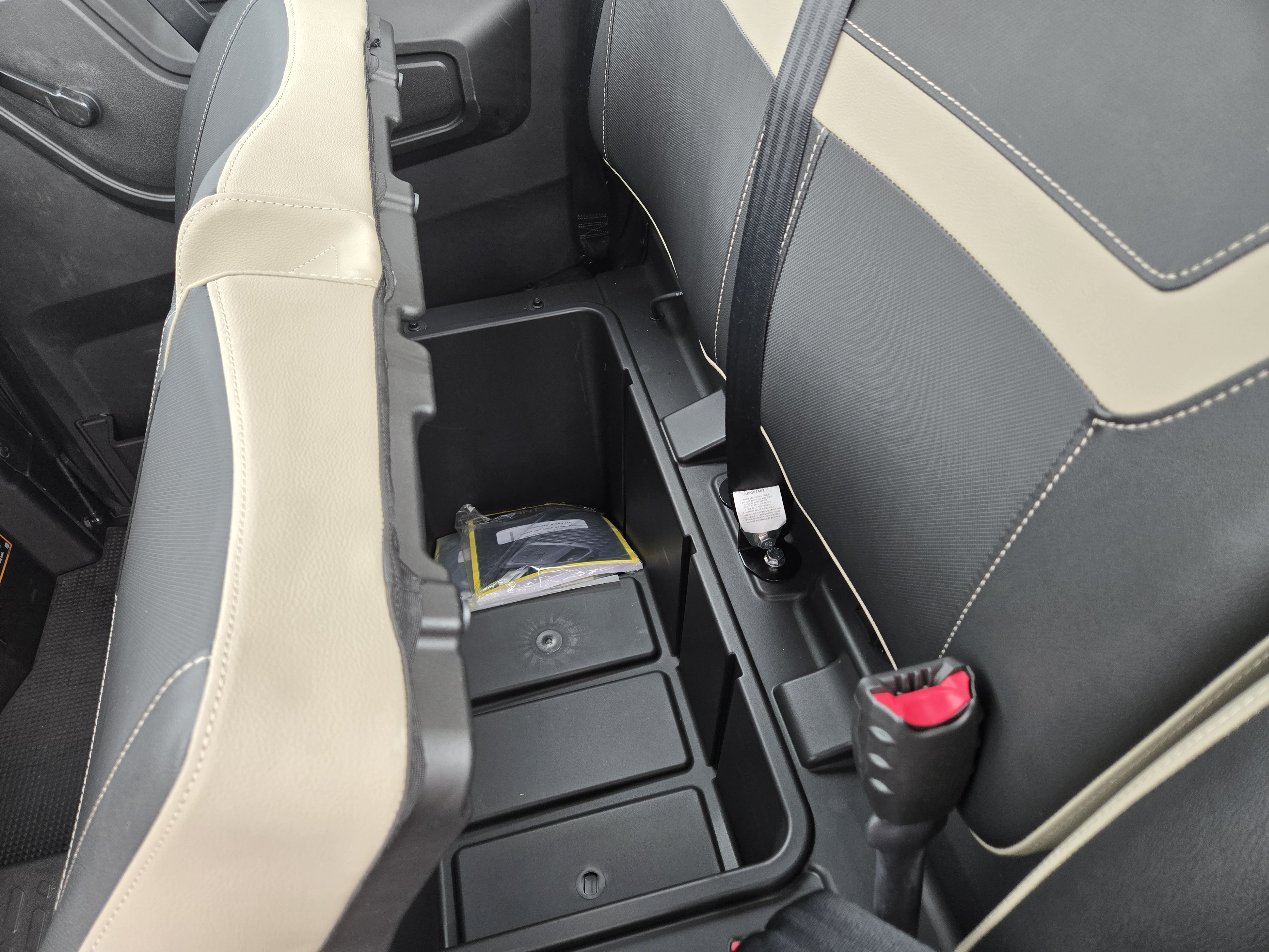 2025 John Deere 845R