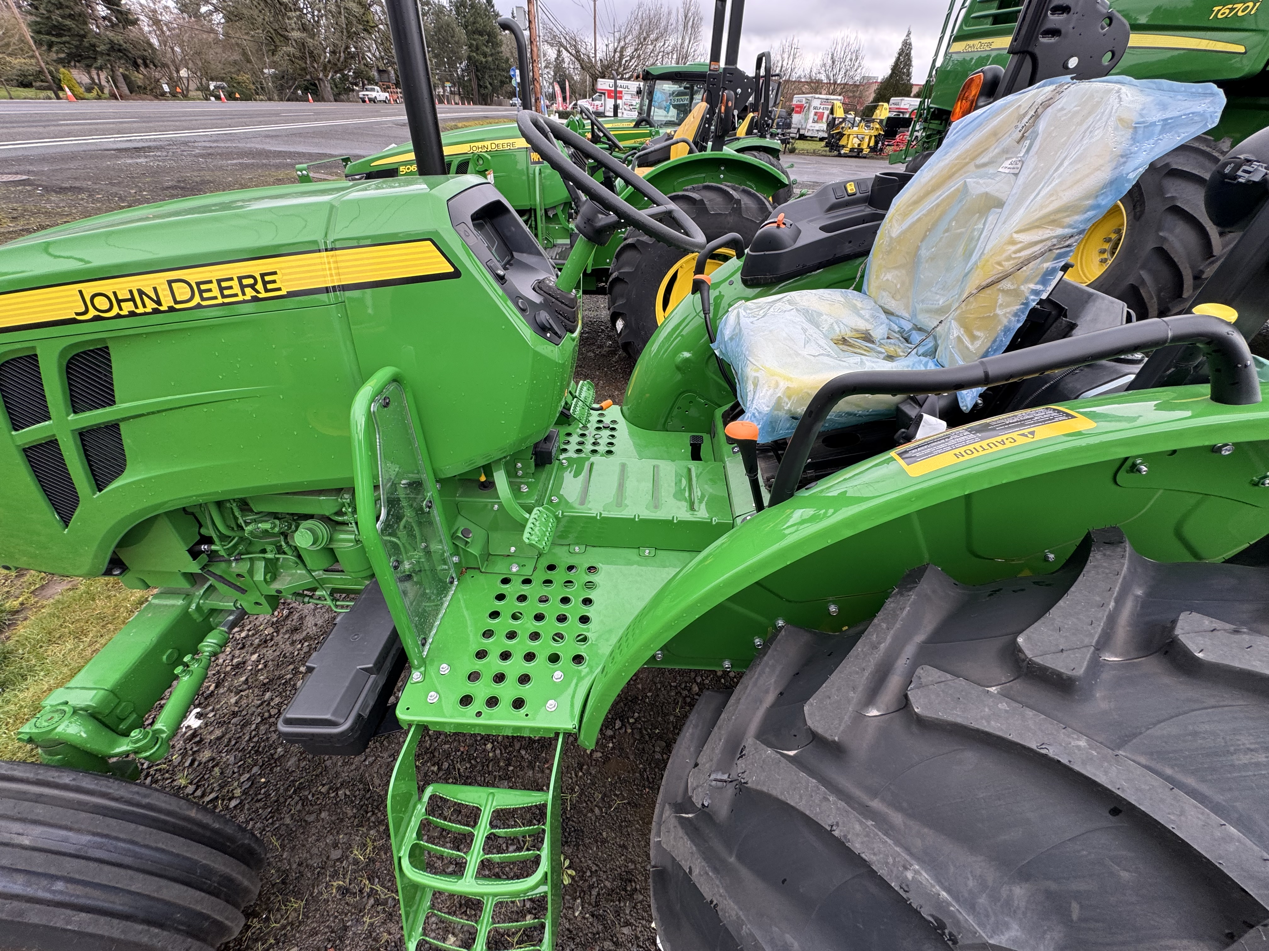 2025 John Deere 5050E