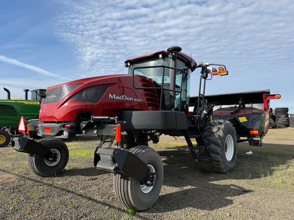 2021 Macdon M1240