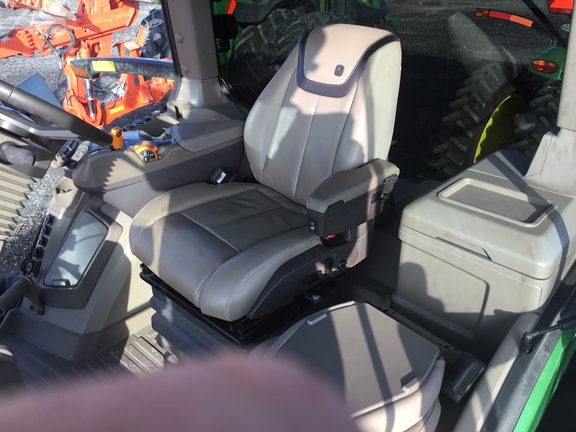 2025 John Deere 8RT340