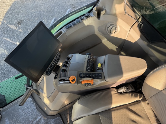 2025 John Deere 8R340