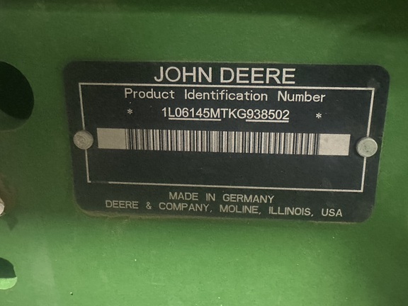 2019 John Deere 6145M
