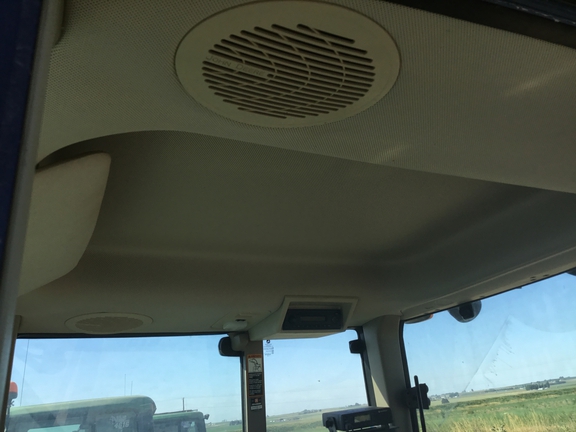 2016 John Deere 6130M