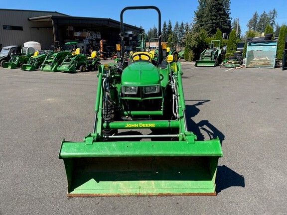 2023 John Deere 3032E
