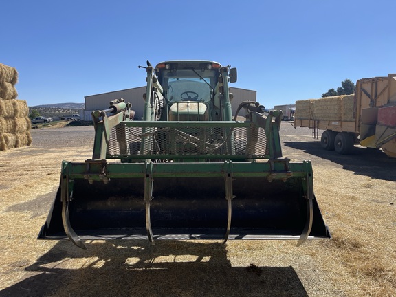 2010 John Deere 7230