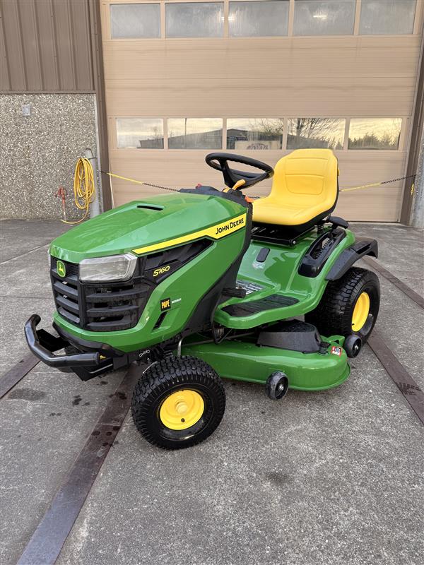 2023 John Deere S160