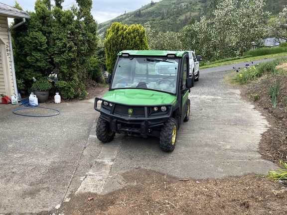 2022 John Deere 835R