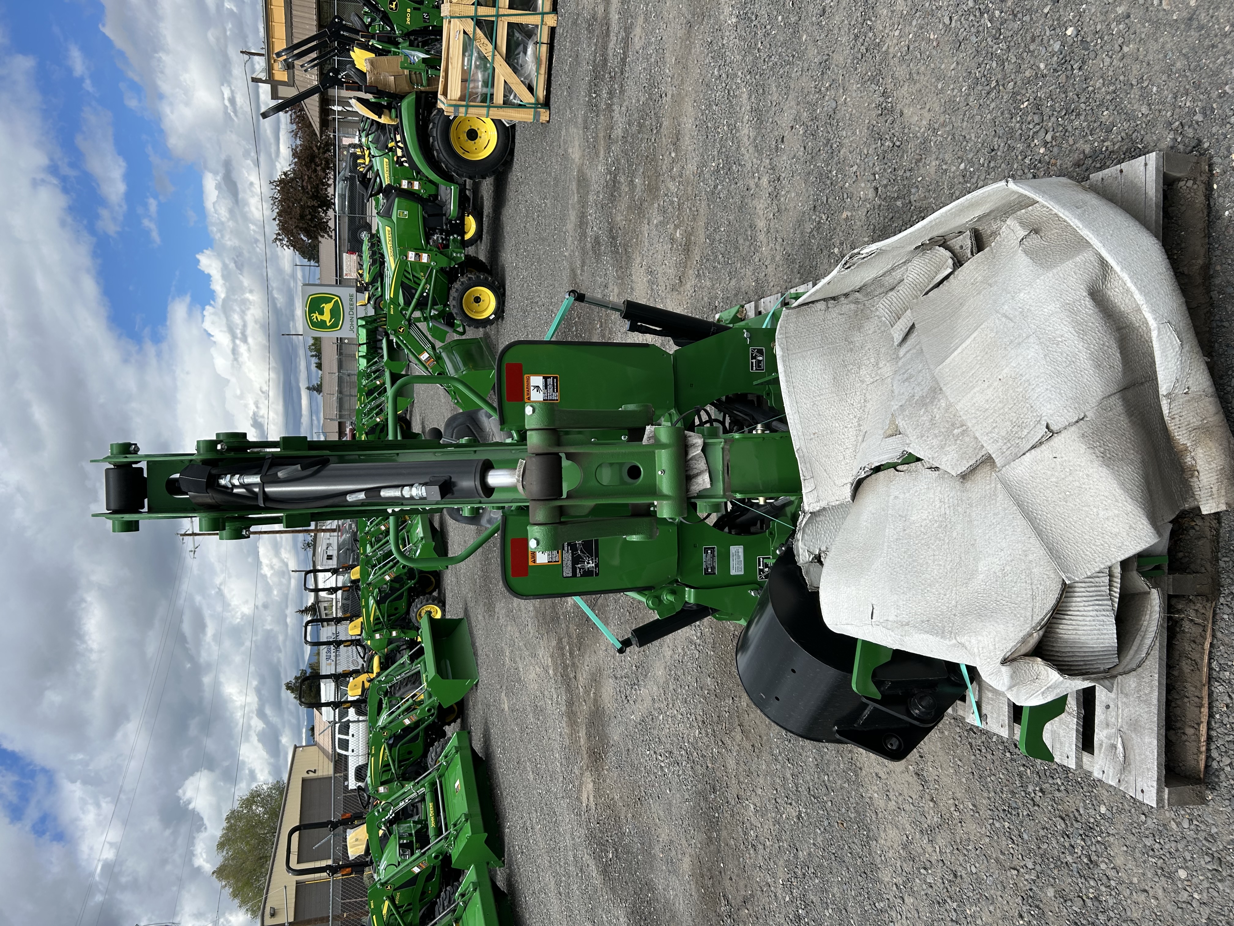 2022 John Deere 375A