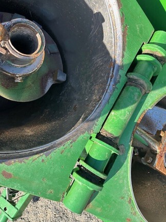 2011 Unverferth 1110