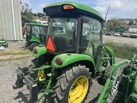 2022 John Deere 3033R