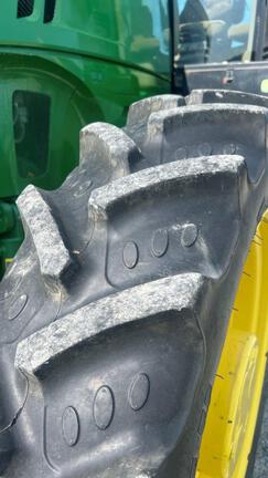 2015 John Deere 7230R