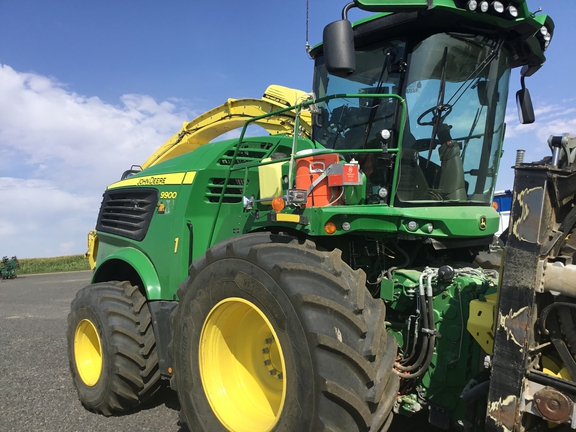 2022 John Deere 9900