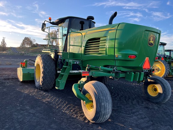 2015 John Deere W260