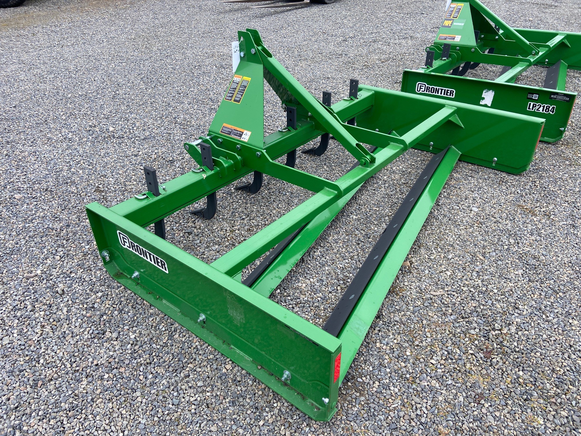 2024 Frontier LP2184