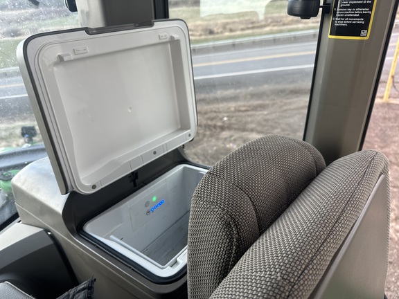 2025 John Deere 9RX640