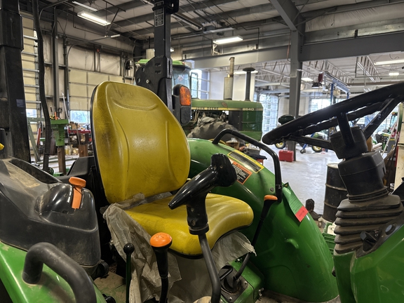 2018 John Deere 5055E