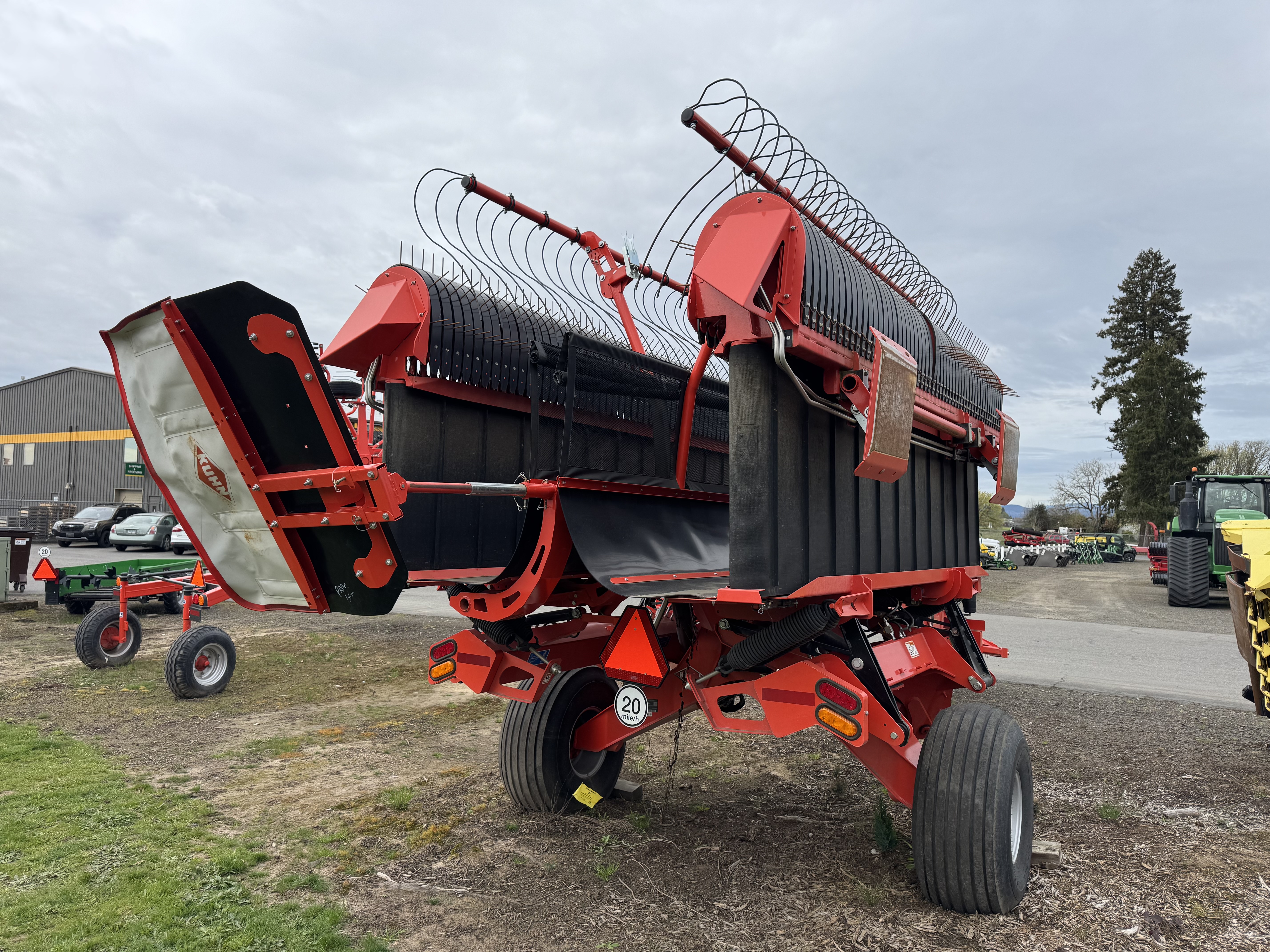 2024 Kuhn MM701