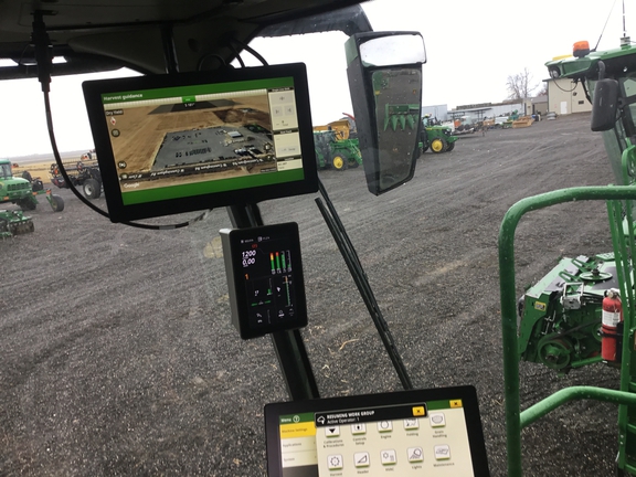 2025 John Deere S7700