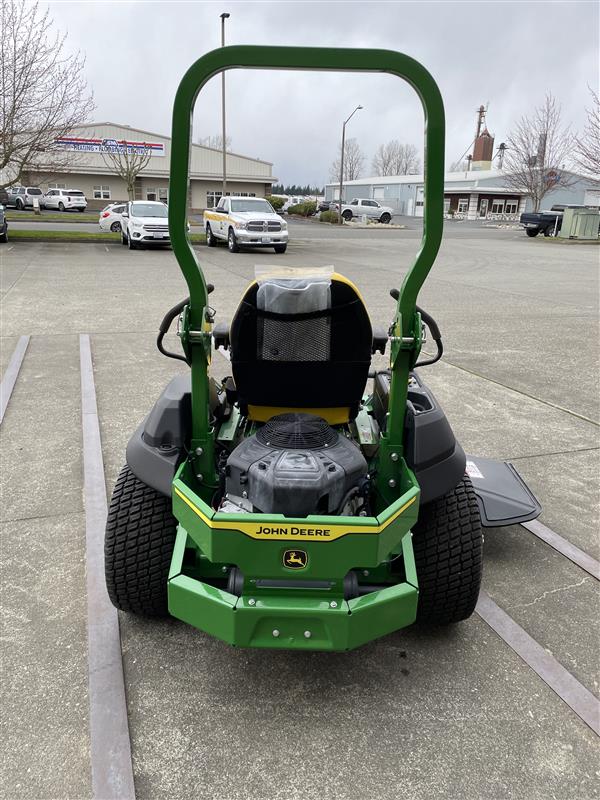2023 John Deere Z735E