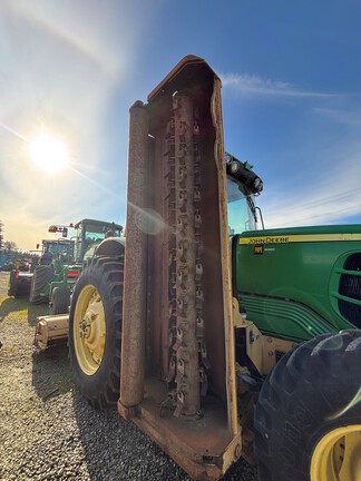 2011 John Deere 7330