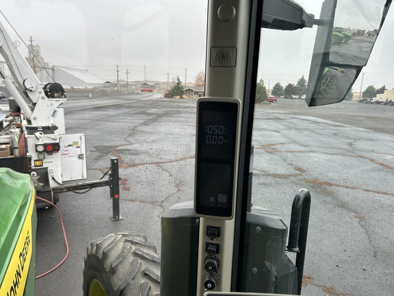 2023 John Deere 8R250