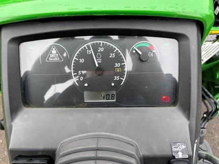 2023 John Deere 1025R