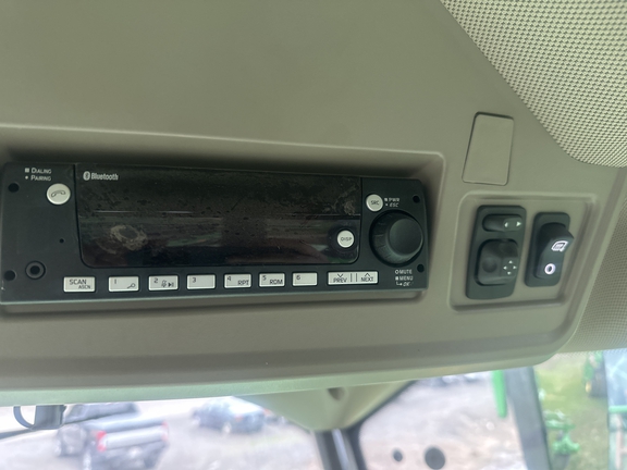 2025 John Deere W260R