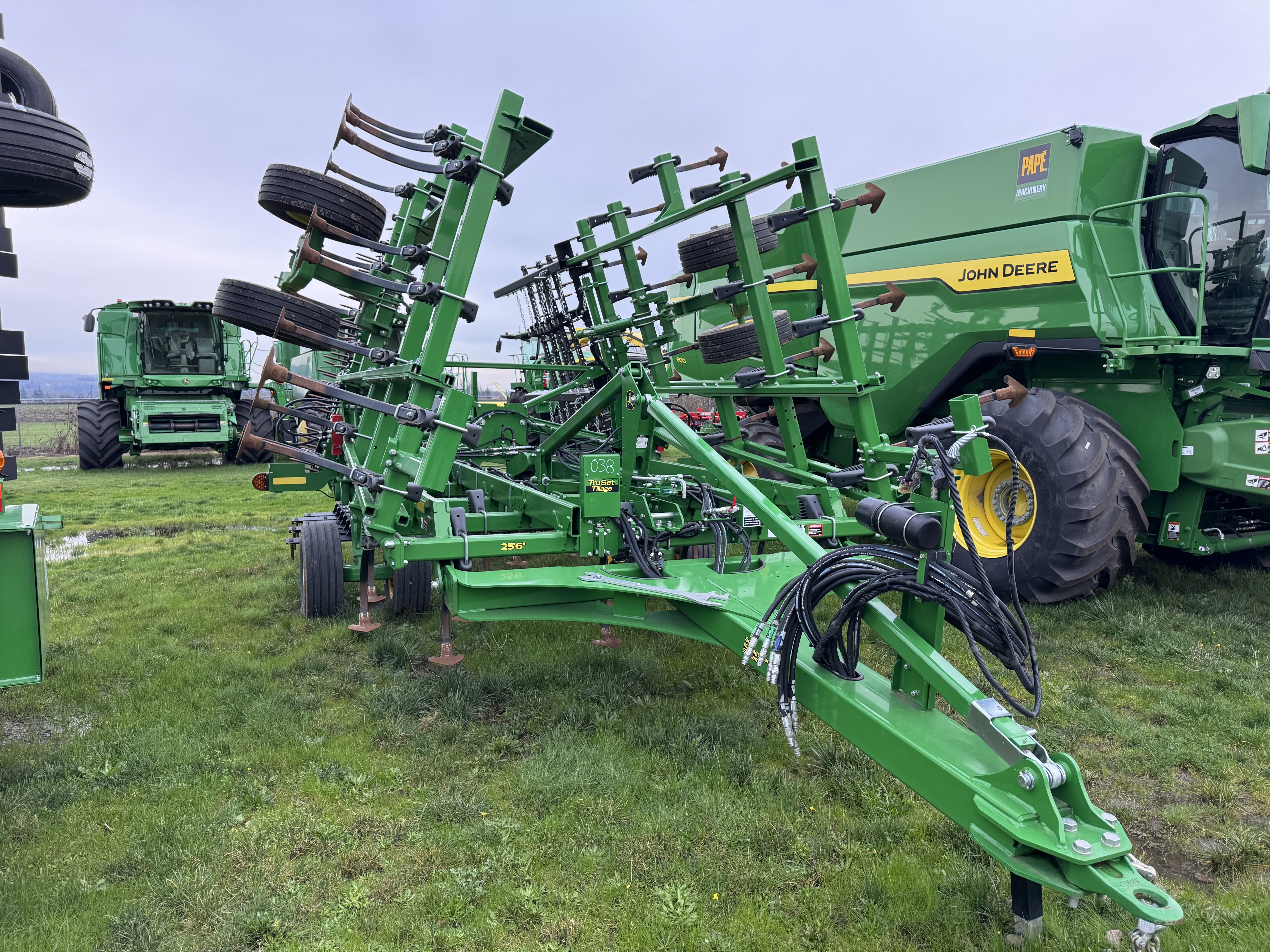 2023 John Deere 2230LL