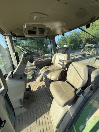2023 John Deere 8370