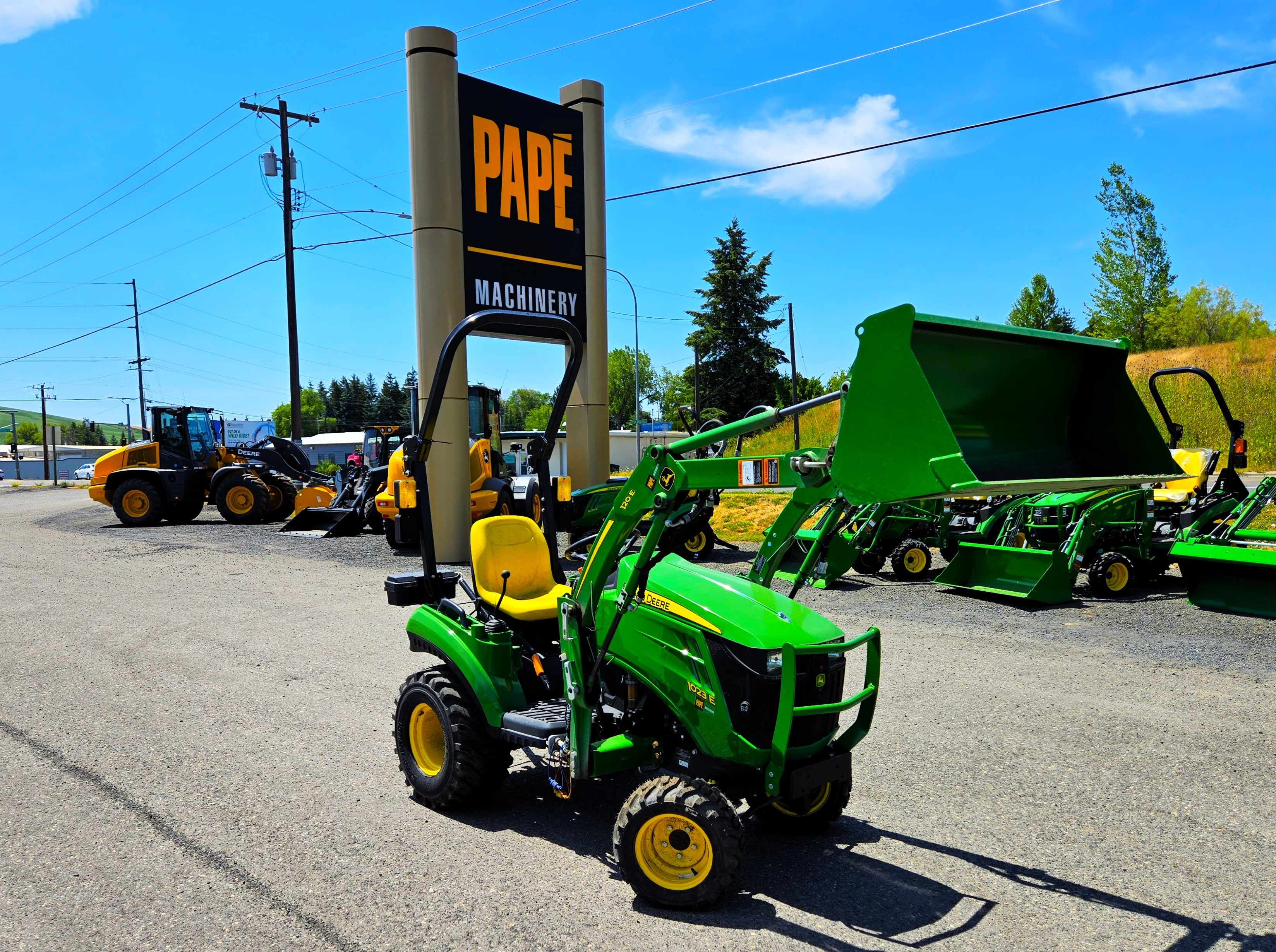 2023 John Deere 1023E