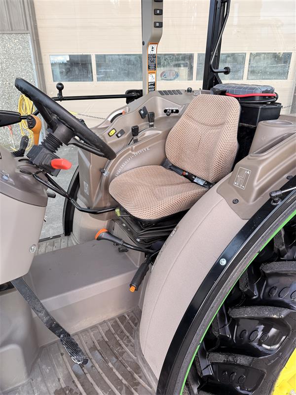 2023 John Deere 5075GN