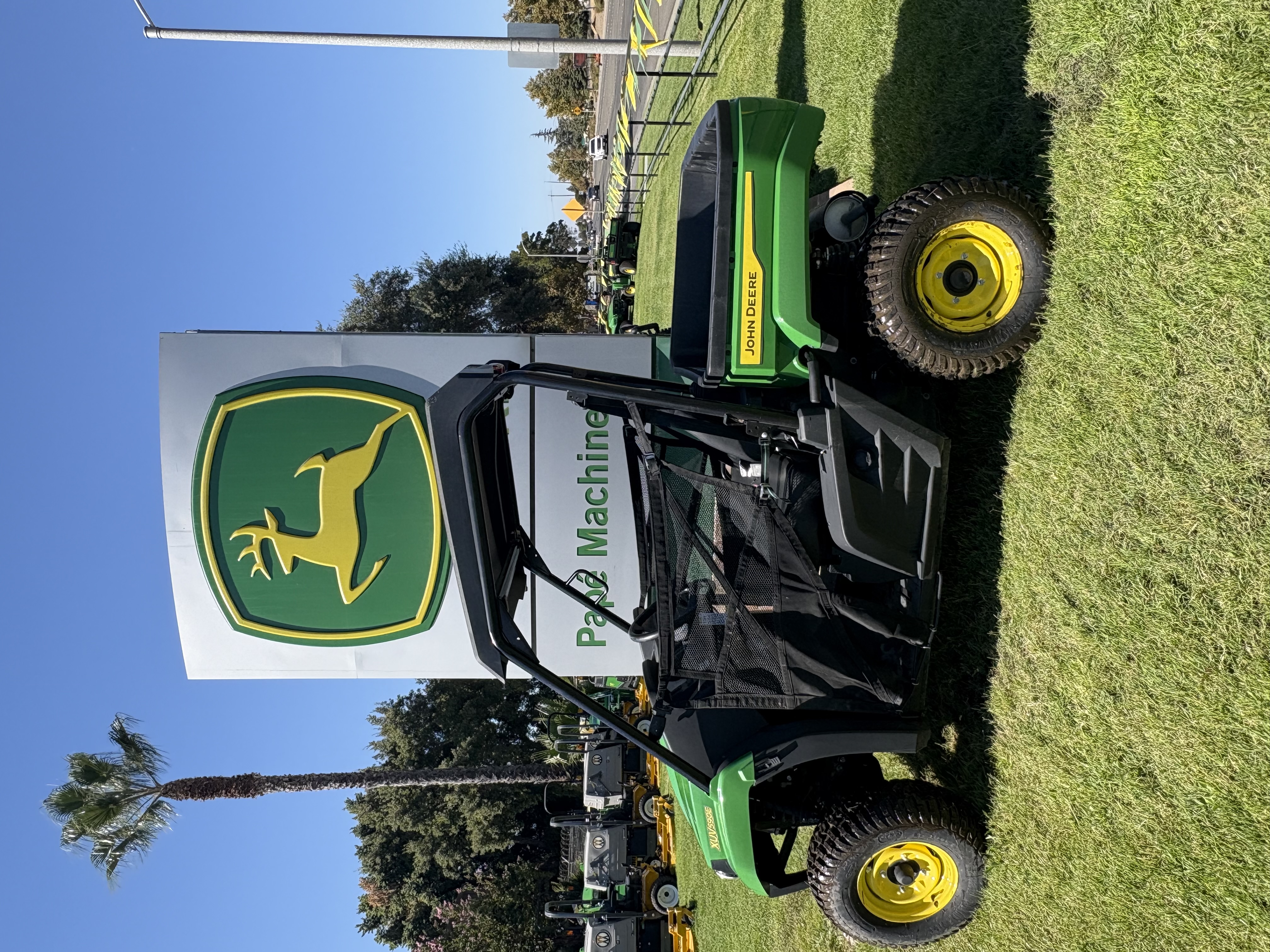 2023 John Deere 590E