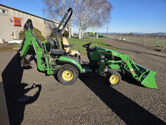 2023 John Deere 1025R