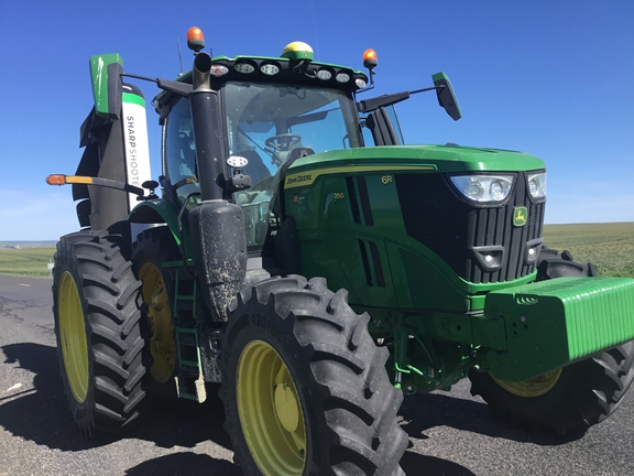 2025 John Deere 6R250