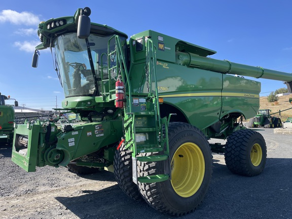 2024 John Deere S780