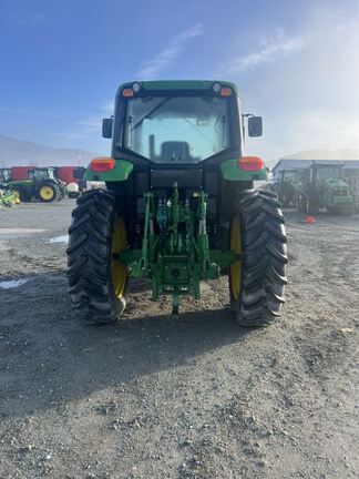 2017 John Deere 6120M
