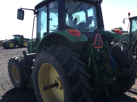 2016 John Deere 6130M