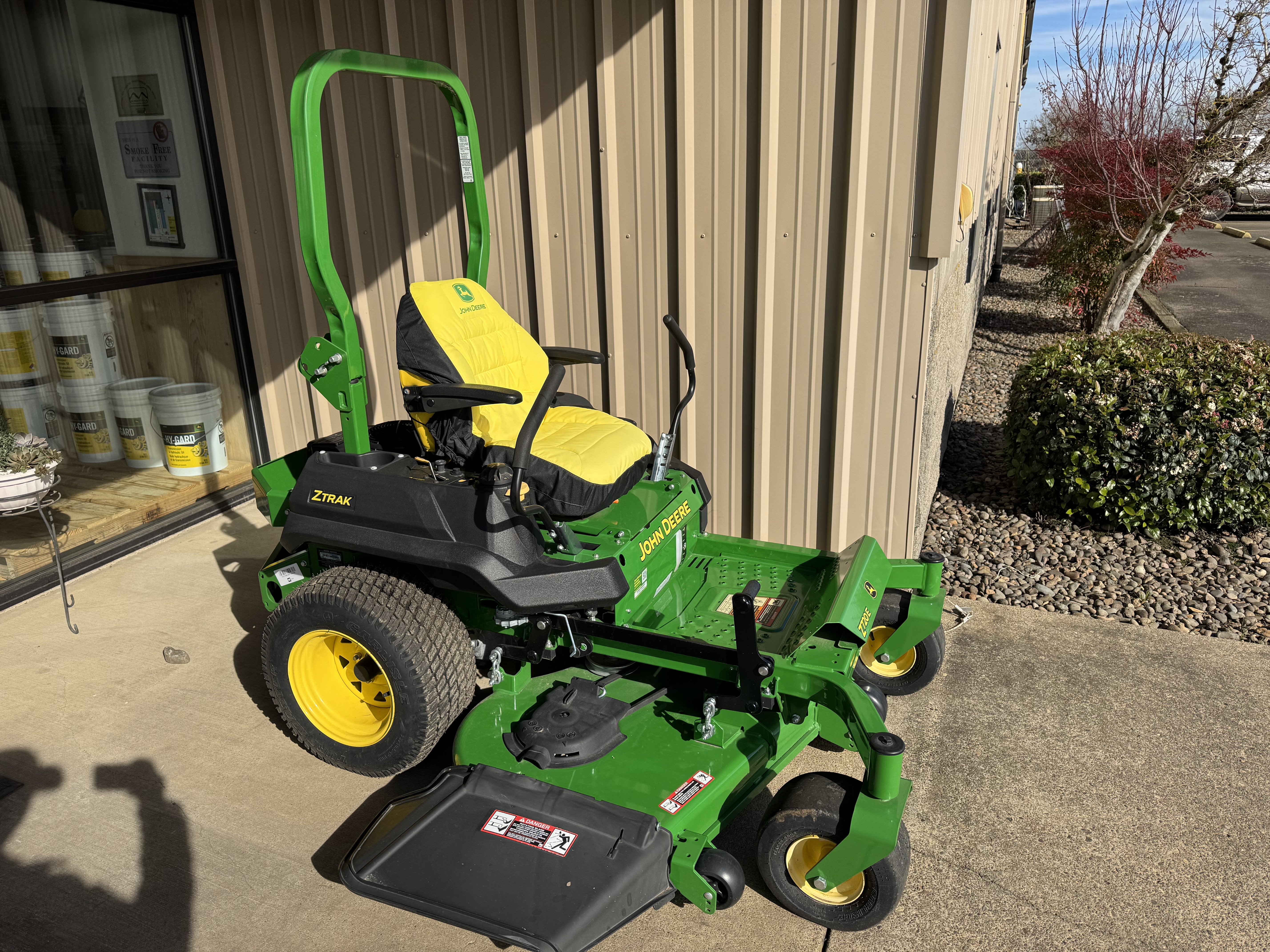 2023 John Deere Z720E
