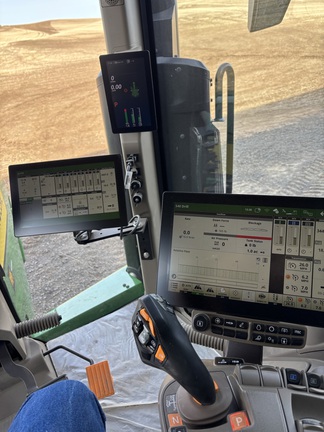 2025 John Deere 8RT410