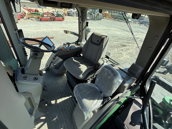 2023 John Deere 9RT520