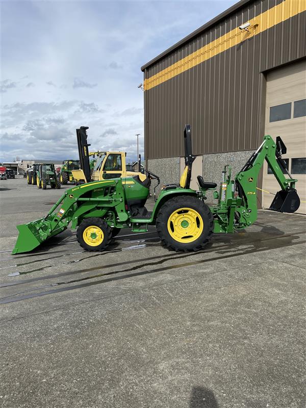 2023 John Deere 3033R
