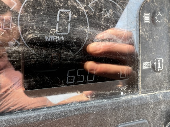 2023 John Deere 825MS4