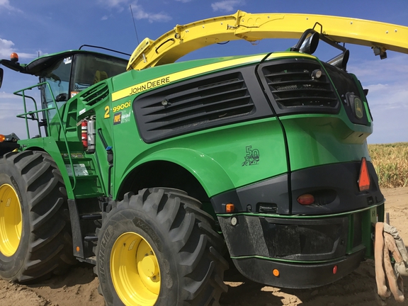 2022 John Deere 9900
