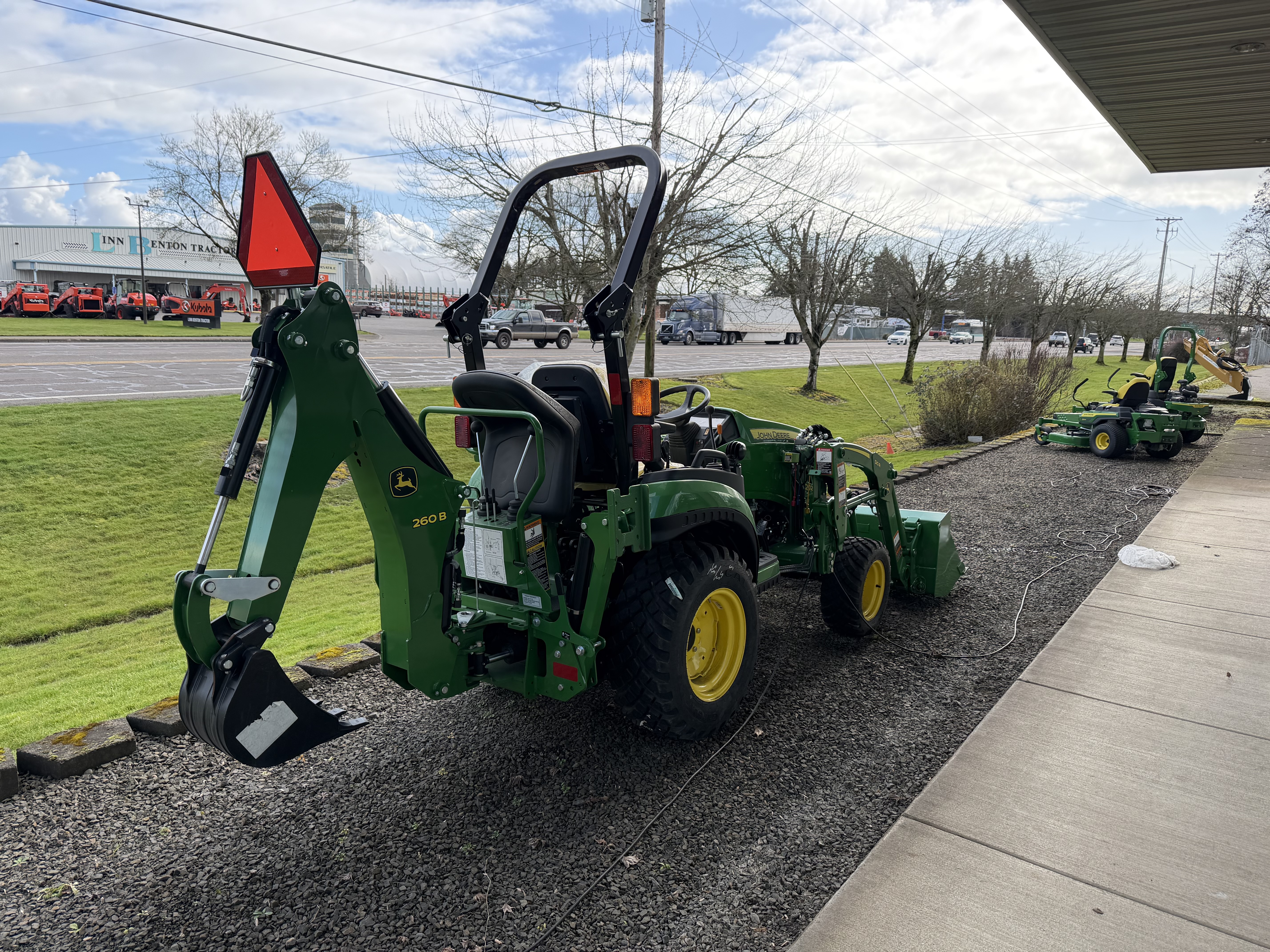 2024 John Deere 2025RB